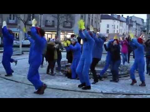 Toul : le flash-mob de l'intersyndicale contre la réforme des retraites