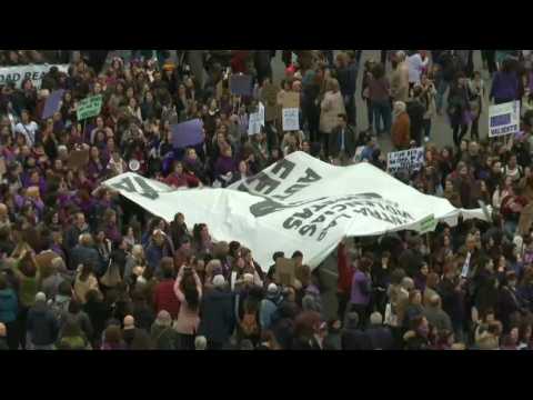 Thousands come out for Women's Day march in Madrid