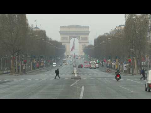 Dawn in Paris on day 4 of coronavirus shutdown