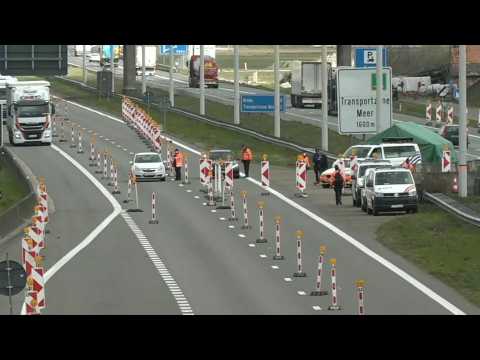 Coronavirus: Police man checkpoint at Belgium-Netherlands border