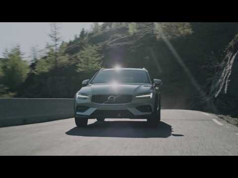 The new Volvo V60 Cross Country Reveal Film