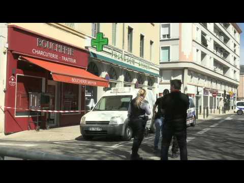 Police block streets of French town after knife attack