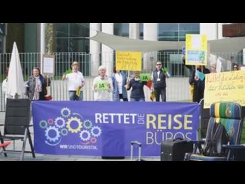 Tourism agencies protest in front of German chancellery