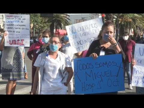 Mexican sanitary workers protest for lack of protection and denounce contagions