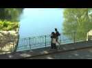 Joggers, walkers get last exercise in before daily confinement in Paris - Label : AFPTV - First images - Category : News