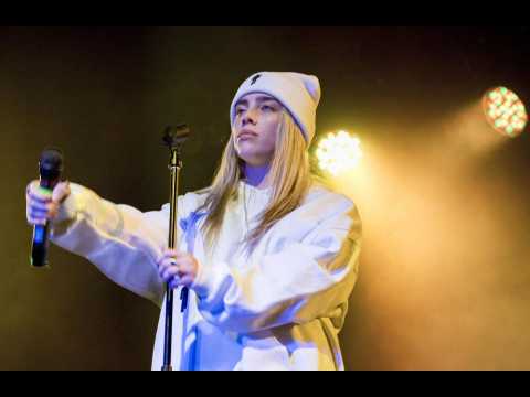 Billie Eilish delivers body shaming message at Miami concert