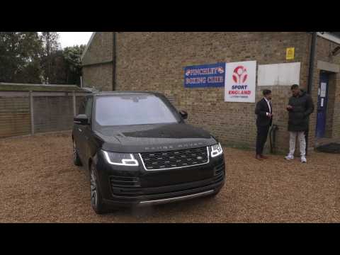 Anthony Joshua receives his bespoke Range Rover SVAutobiography