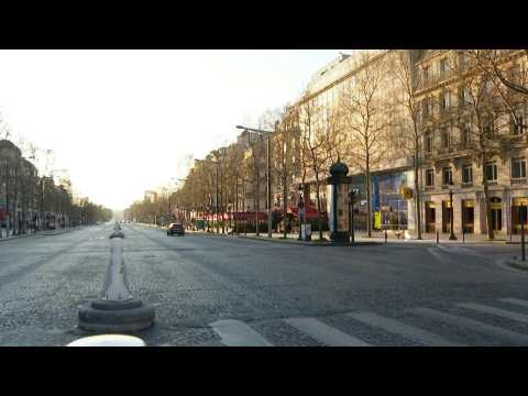 Coronavirus: sun up on Champs-Elysées as confinement enters 10th day