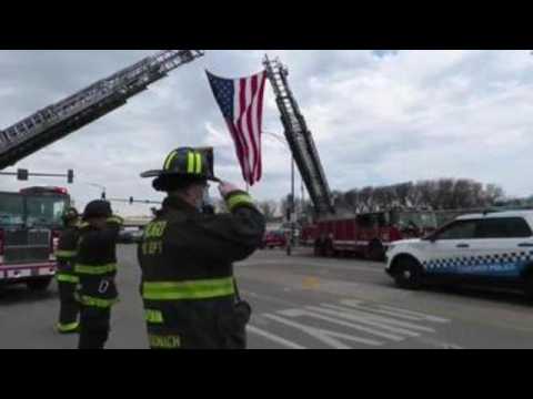 Funeral held for Chicago firefighter who died from COVID-19