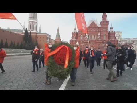 Flower offering in Moscow for Lenin's 150th birthday