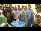 Mauritania: opposition candidate Sidi Mohamed Ould Boubacar votes - Label : AFPTV - First images - Category : News