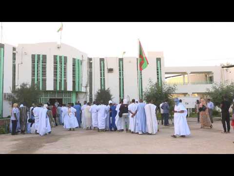 Mauritanian citizens turn out to vote in general elections