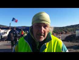 Metz Un Gilet Jaune Meurt Dune Crise Cardiaque Sur Un Rond