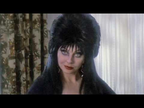 Elvira, Maîtresse des Ténèbres - Bande annonce 2 - VO - (1988)