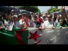 Algerians demonstrate in the capital calling for civilian rule - Label : AFPTV - First images - Category : News