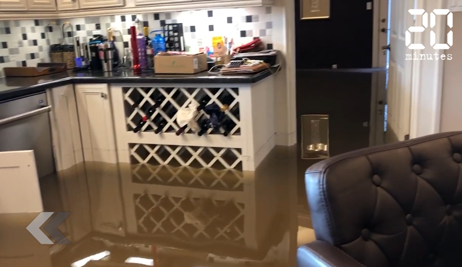 Texas : Un habitant filme les dégâts causés par une inondation dans sa maison