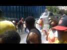 Swiss police fire water cannon, stun grenades at Cameroon protesters - Label : AFPTV - First images - Category : Science
