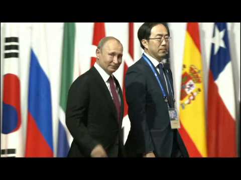 Vladimir Putin arrives at the G20 venue