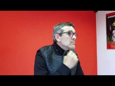 Le coach de l'ASNL Jean-Louis Garcia a fait travailler les tirs au but avant le 16e de finale de Coupe de la Ligue à Montpellier