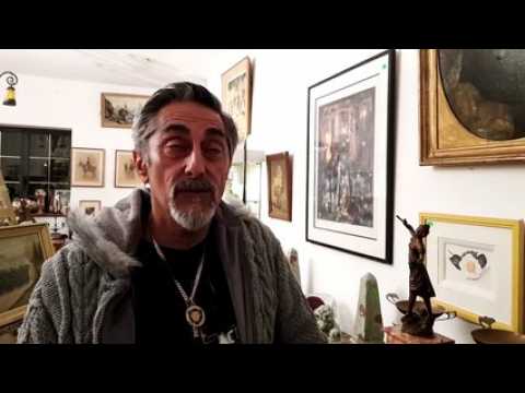 Laurent Atzeri, enquêteur en paranormal, à la brocante de Manheulles