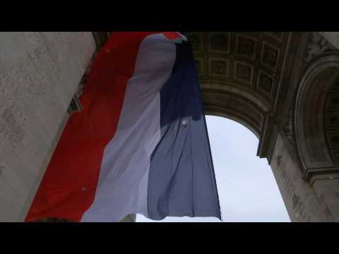 French President presides over Armistice Day memorial in Paris
