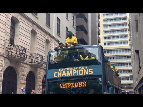 Rugby world champions parade through Cape Town