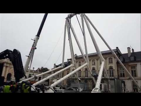 Nancy : le montage de la grande roue a débuté