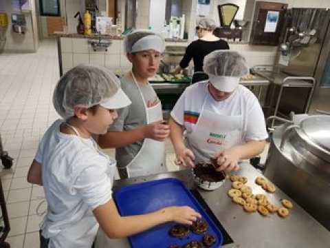 "Bredele challenge" au collège Léonard-de-Vinci, à Marmoutier