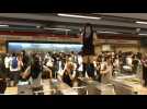 Chile students jump subway turnstiles as crisis continues - Label : AFPTV - First images - Category : News
