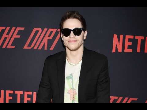 Pete Davidson 'asks fans to sign $1m nondisclosure agreement' at shows