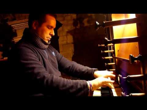 Orgue de l'église Saint-Nicolas joué par Victor Mangeol