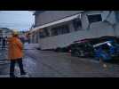 Building collapses, vehicles crushed in Philippine earthquake - Label : AFPTV - First images - Category : News