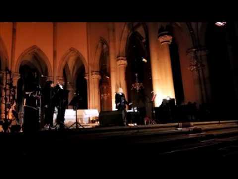 Nicoletta chante ses tubes à Belfort