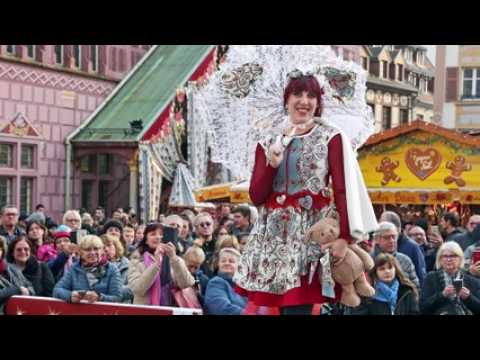 Défilé étoffes de Noël
