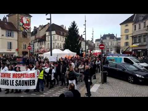 Le cortège de la manifestation s'élance de la place de la Liberté