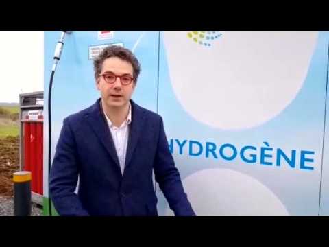 Audun-le-Roman : Julien Chauvet, d'Engie green, explique le fonctionnement de la station hydrogène