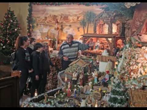 Crèche de Noël : un monde miniature à Petit Landau