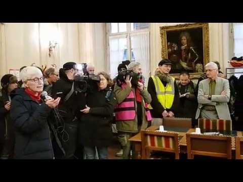 Besançon : hôpital, les manifestants perturbent le conseil de surveillance