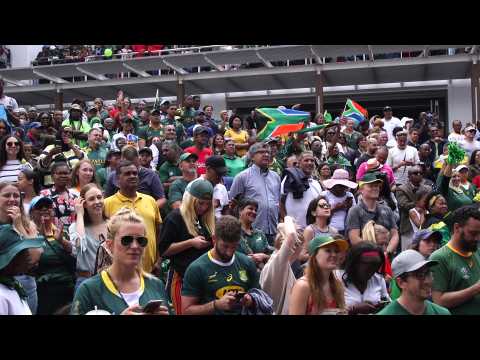Cape Town fans celebrate S. Africa's Rugby World Cup win