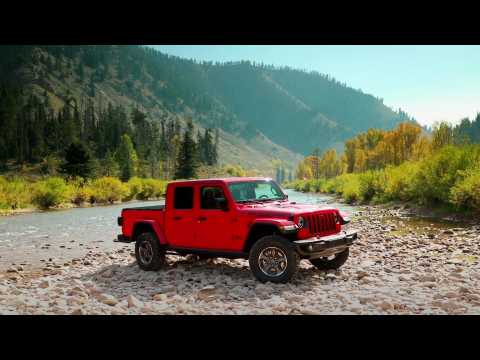 2020 Jeep Gladiator Rubicon Driving Video