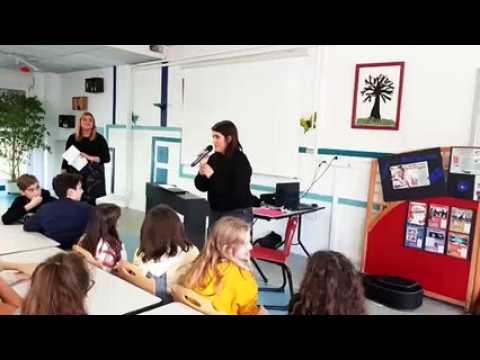 La chanteuse Marina D'Amico vient parler du harcèlement au collège de Cocheren