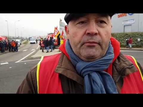 Grève du 5 décembre : une délégation de Parisot Saint-Loup défile à Vesoul