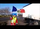 Le "Père Noël" et Obélix au rond-point de Phalsbourg