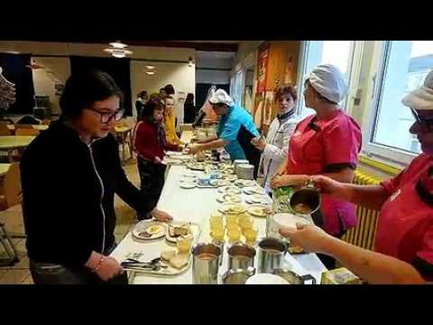 Petit-déjeuner au collège de Jussey en Haute-Saône