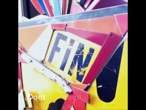 Fernando Costa l'artiste qui découpe des panneaux de signalisation