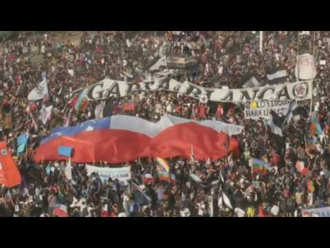Chilean demonstrators hit the streets of the capital again