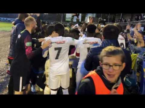 Football (Coupe de France) - La communion des Spinaliens avec leurs supporters après la qualification contre Sochaux