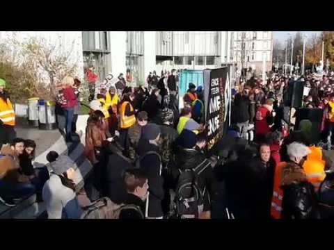 Environ 800 personnes rassemblées pour le climat à Strasbourg