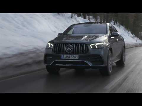 Mercedes-Benz GLE 53 4MATIC+ Coupé in Selenite gray Driving Video