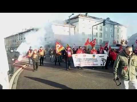 Épinal (88) : 1500 manifestants sillonnent le quartier de la gare